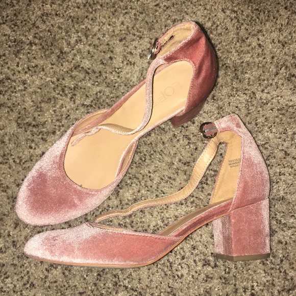 LOFT Shoes - Loft Velvet Heels